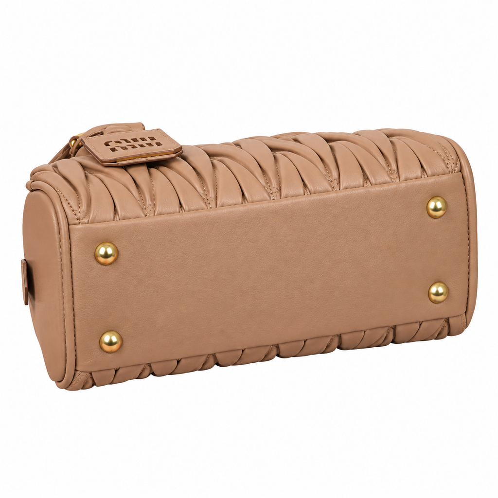 Miu Miu Convertible Leather Bag 22×13×10.5 cm
