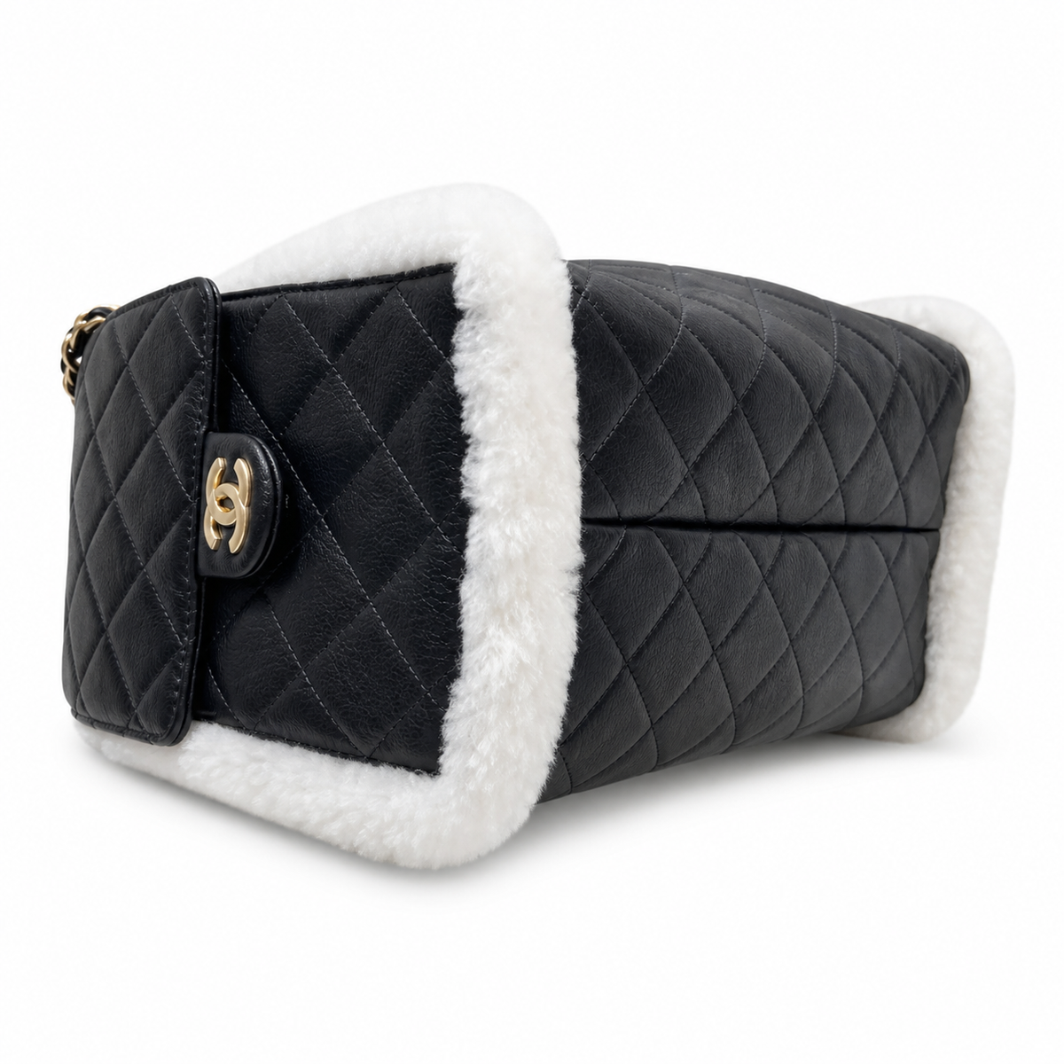 Chanel Quilted Hobo Bag Black Calfskin & White Shearling | Gold CC Chain — 30cm