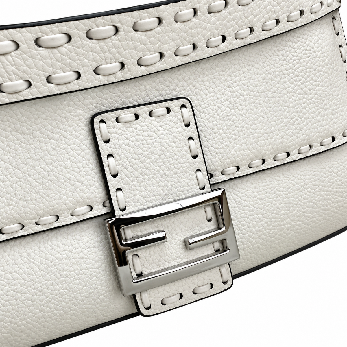 Fendi FF Shoulder Bag – Jacquard Canvas & Leather Trim, Buckle Closure, 26cm